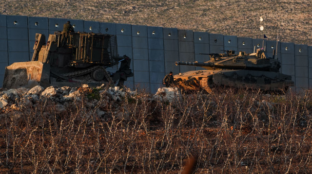 טנקים ישראלים על הגבול עם לבנון (צילום: איל מרגולין פלאש 90)