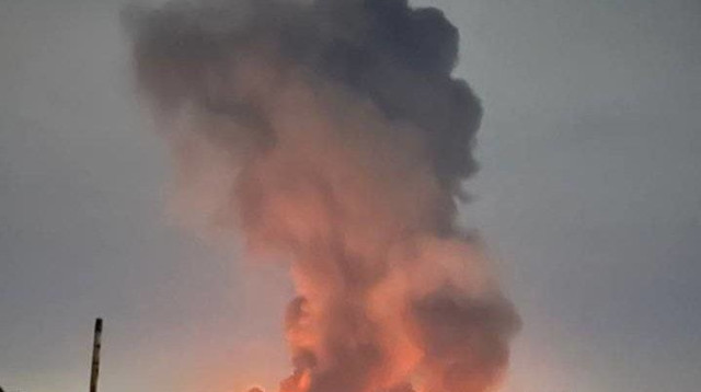 תקיפת מאגרי נפט באיראן (צילום: רשתות ערביות)
