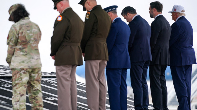 ממשל טראמפ מצדיע לששת הלוחמים שנהרגו בכווית  (צילום: רויטרס)