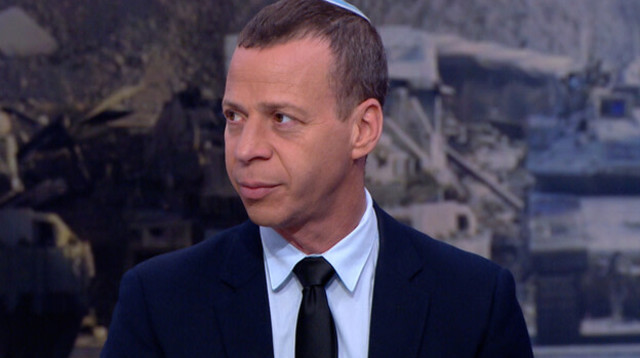 עמית סגל (צילום: ערוץ 12)