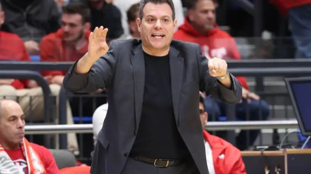 הפצועים חוזרים, המכונה מתחברת. איטודיס (צילום: דני מרון)