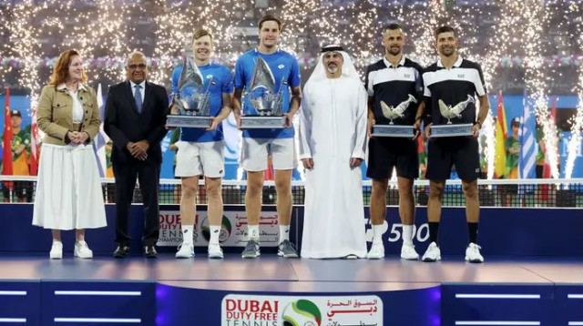 הליובארה ופאטן אחרי הניצחון בגמר הזוגות בדובאי (צילום: GettyImages, Christopher Pike)