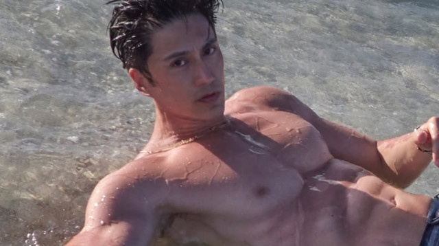 שיגע את העולם לגבי גילו (צילום: מתוך אינסטגרם)