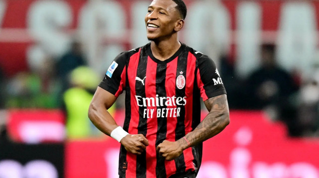 פרביס אסטופיניאן, שחקן מילאן (צילום: רויטרס)