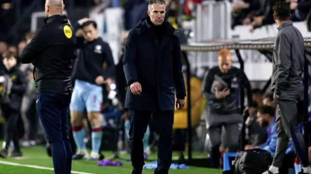 רובין ואן פרסי (צילום: GettyImages)