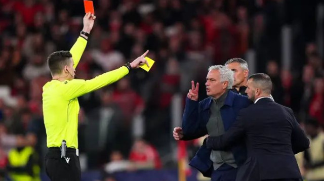 כל בר דעת יכול היה להמר מראש שהוא יורחק. מוריניו (צילום: אימג'בנק  GettyImages, Angel Martinez)