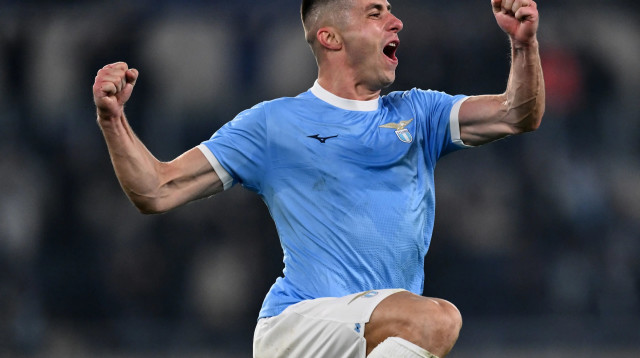 אדם מארושיץ' שחקן לאציו חוגג שער (צילום: GettyImages, Image Photo Agency)