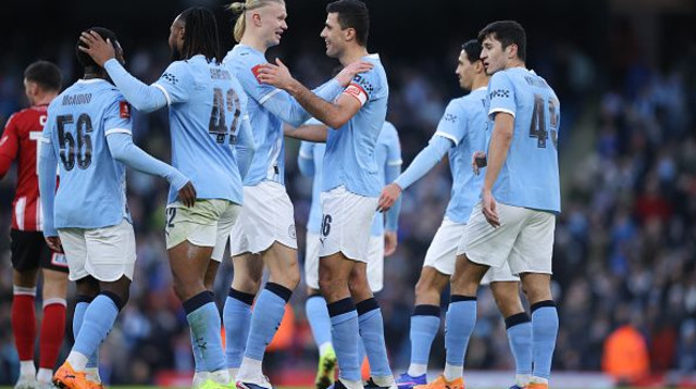 שחקני מנצ'סטר סיטי חוגגים (צילום: James Gill - Danehouse)