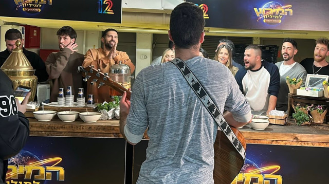 משתתפי "המירוץ למיליון" הגיעו לסנטר (צילום: יח"צ)