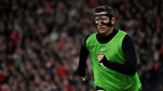 רוברט לבנדובסקי שחקן ברצלונה בחימום (צילום: GettyImages, ANDER GILLENEA/AFP)