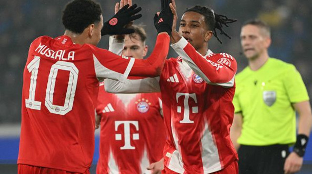 מייקל אוליסה וג'מאל מוסיאלה חוגגים (צילום: GettyImages)