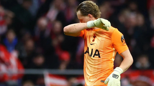 אנטונין קינסקי שוער טוטנהאם (צילום: רויטרס)