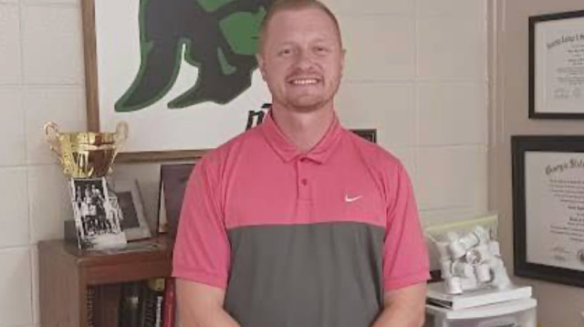 מורה בית הספר שנרצח (צילום: מתוך פייסבוק)