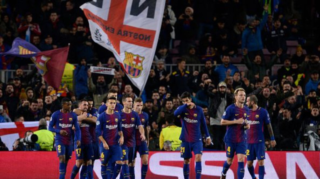 שחקני ברצלונה (צילום: GettyImages)