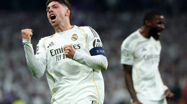פדריקו ואלוורדה שחקן ריאל מדריד חוגג שער (צילום: GettyImages, PIERRE-PHILIPPE MARCOU/AFP)