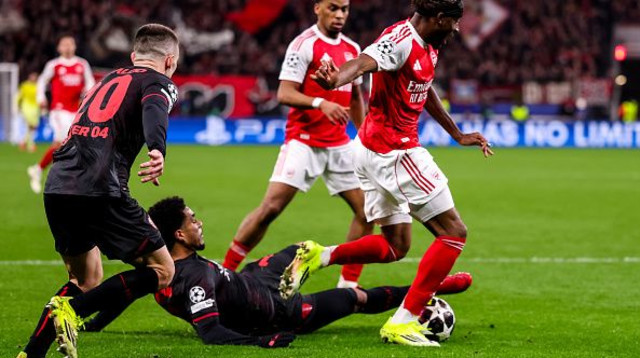 מדואקה סוחט את הפנדל (צילום: Gettyimages)