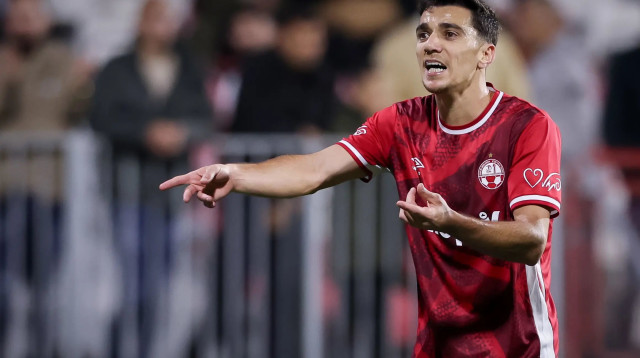 דן ביטון, קשר הפועל באר שבע (צילום: מאור אלקסלסי)