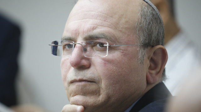 מאיר בן שבת (צילום: אוליבייה פיטוסי, פול)