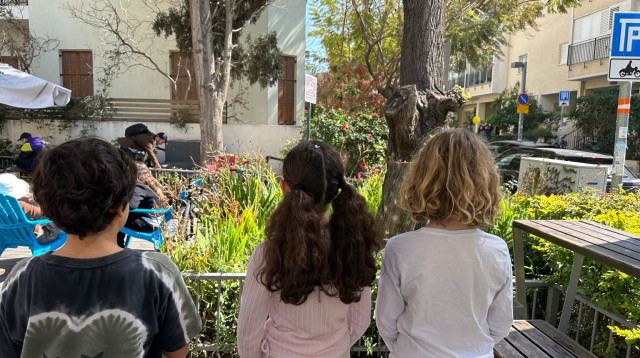 לוקה, אריאל ועומר (צילום: אורית בראון אגמי)