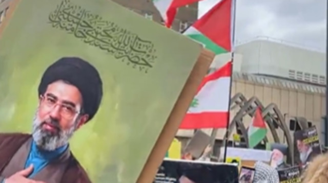 הפגנת "יום אל-קודס" בלונדון (צילום: צילום מסך רשת X)