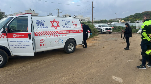 זירת הרצח בטירה (צילום: תיעוד מבצעי מד"א)