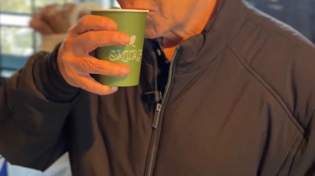 הסרטון הויראלי של בנימין נתניהו: "אני חי" (צילום: מסך)