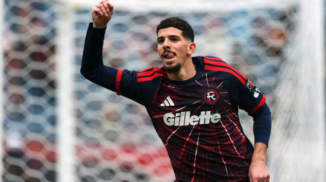 דור תורג'מן חוגג במדי ניו אינגלד רבולושן (צילום: GettyImages)