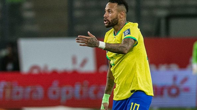 ניימאר במדי נבחרת ברזיל (צילום: Eurasia Sport Images)