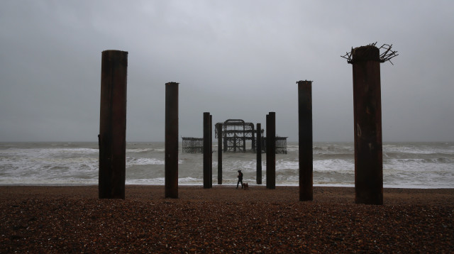 חוף הים בברייטון (צילום: רויטרס)