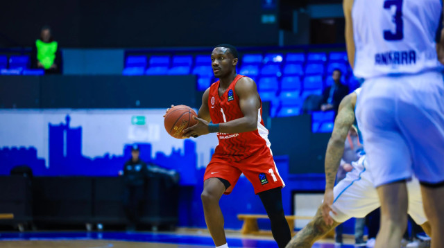 שחקן הפועל ירושלים ג'ארד הארפר (צילום: אתר רשמי, מיכל בן גיגי)