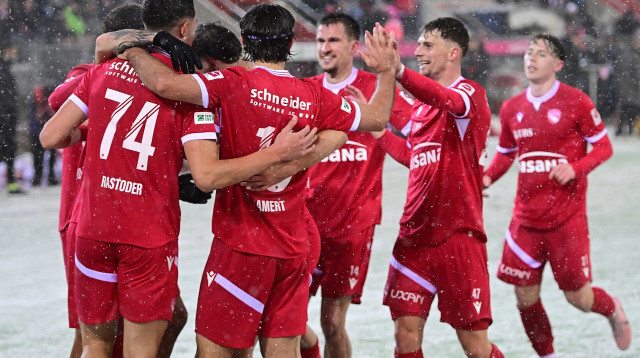 שחקני פ.צ. ת'ון (צילום: אתר רשמי, FC thun)