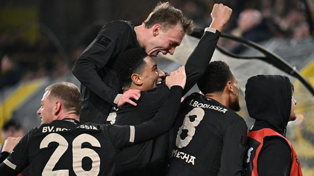 שחקני דורטמונד חוגגים (צילום: GettyImages)