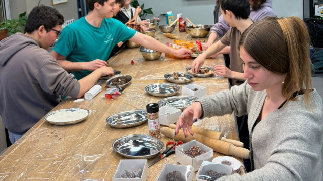 יוצרים שגרה גם בימים מאתגרים - מרכזי הנוער של גבעתיים (צילום: עיריית גבעתיים)