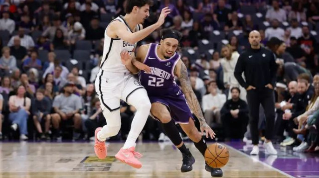 ההופעה הטובה בקריירת ה-NBA. בן שרף שומר על דווין קרטר (צילום: GettyImages, Lachlan Cunningham)