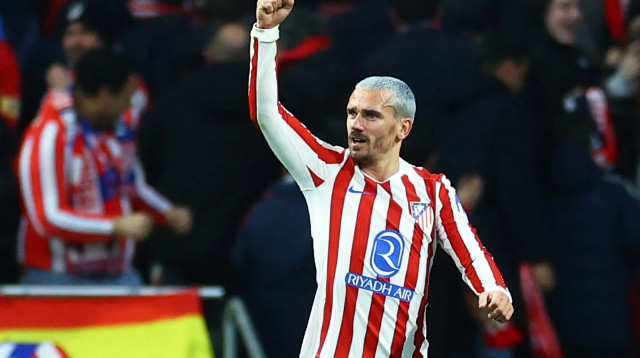 אנטואן גריזמן שחקן אתלטיקו מדריד חוגג שער (צילום: רויטרס)