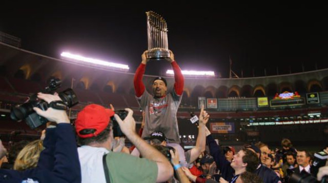 "הקאמבק: בוסטון רד סוקס 2004" (צילום: Brad Mangin)