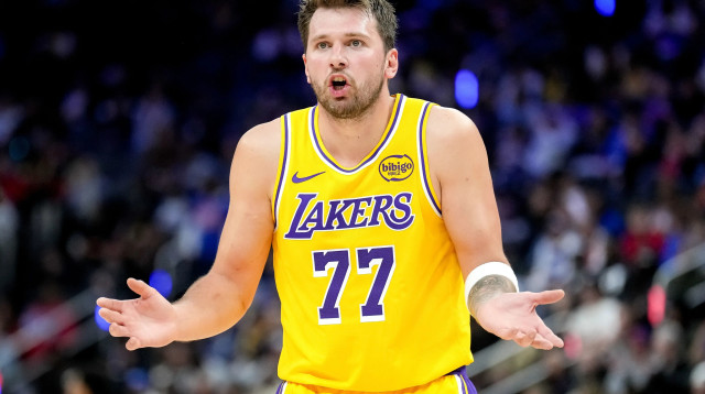 לוקה דונצ'יץ' מאוכזב (צילום: GettyImages)