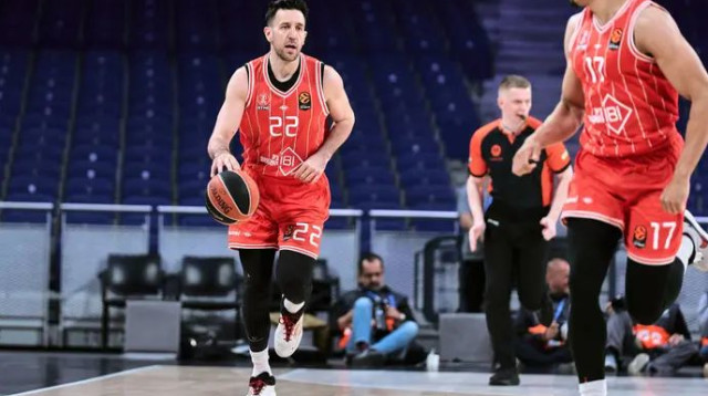 מאני טיים ביום שישי. מיציץ' (צילום: אימג'בנק  GettyImages, Sonia Canada)