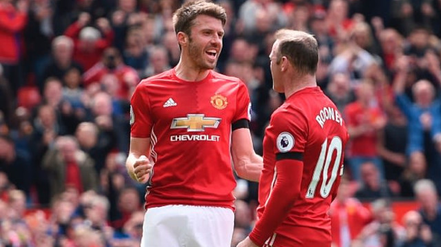 וויין רוני ומייקל קאריק בימיהם ביונייטד. הילדים שומרים על המורשת (צילום: OLI SCARFF)