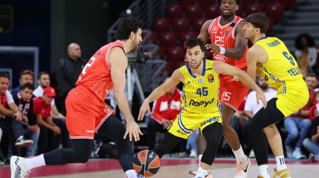 ואסילייה מיציץ' מול תמיר בלאט (צילום: אודי ציטיאט)