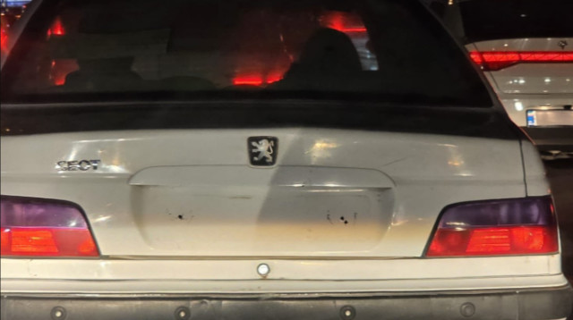 אנשי משמרות המהפכה והביטחון באיראן הורידו לוחיות רישוי מהמכוניות (צילום: צילום מסך רשת X)