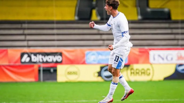 בר לין חוגג במדי הנבחרת (צילום: GettyImages, BSR Agency)