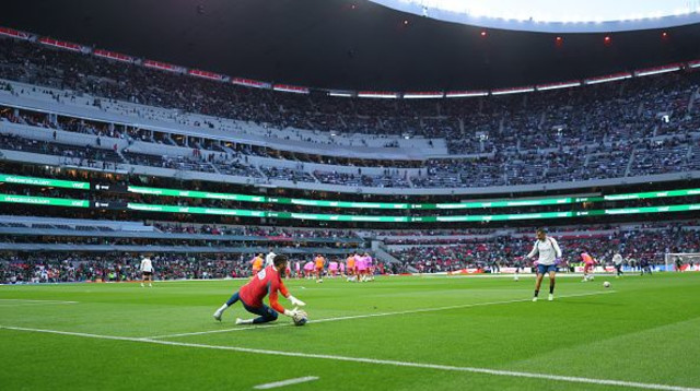 אצטדיון האצטקה בעת המשחק בין מקסיקו לפורטוגל (צילום: Agustin Cuevas)