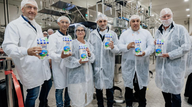 חניכת קו ייצור חדש בתנובה (צילום: יקיר עמוס)