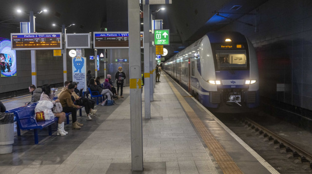 רכבת יצחק נבון בירושלים (צילום: חיים גולדברג פלאש 90)