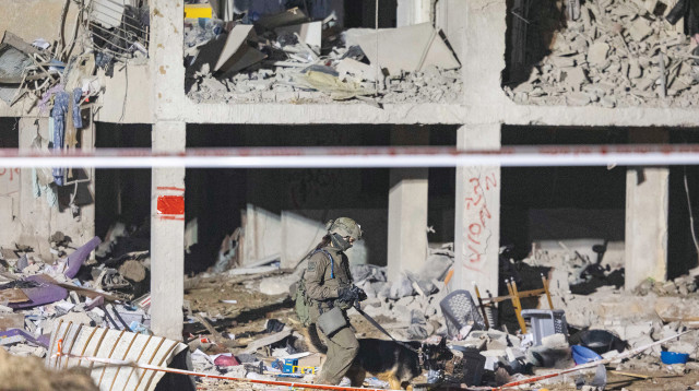 זירת הנפילה בערד (צילום: חיים גולדברג פלאש 90)