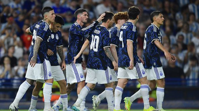 שחקני ארגנטינה חוגגים (צילום: Gettyimages)