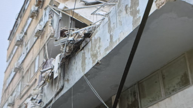 בניין קרס ברחוב מרחביה בפלורנטין (צילום: מד"א)