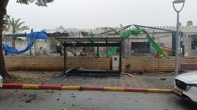 הירי לצפון: נזק לרכוש במספר זירות בנהריה - גן ילדים בעיר נהרס (צילום: שימוש לפי סעיף 27א')