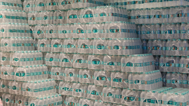 בקבוקי מים (צילום: Pallava Bagla/Getty Images)